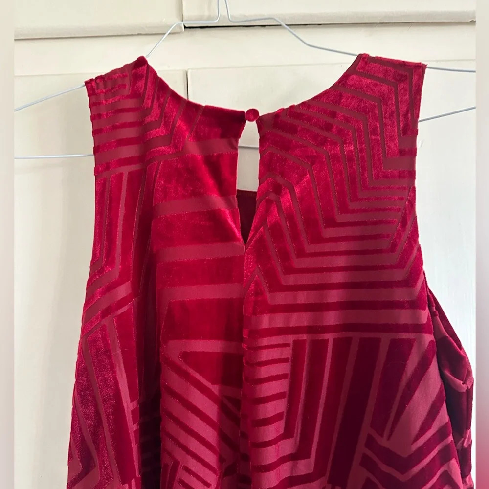 Pink/red sleevelesss blouse from Anthropologie - size small - worn 1-2x - Picture 3 of 4